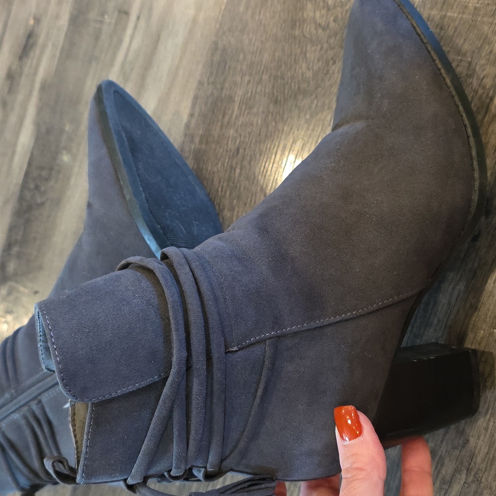 Maurices Women's Gray Ankle Boots 8.5